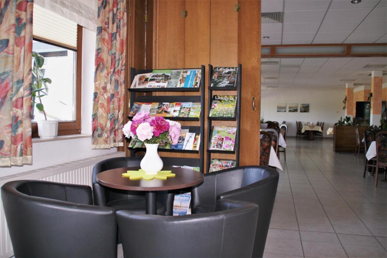 Hotel Waldschloesschen Dankmarshausen Exteriör bild